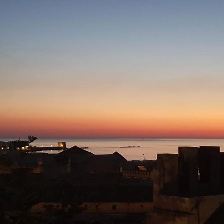 La Terrazza Su Trapani - Appartamento Monaco Bagian luar foto